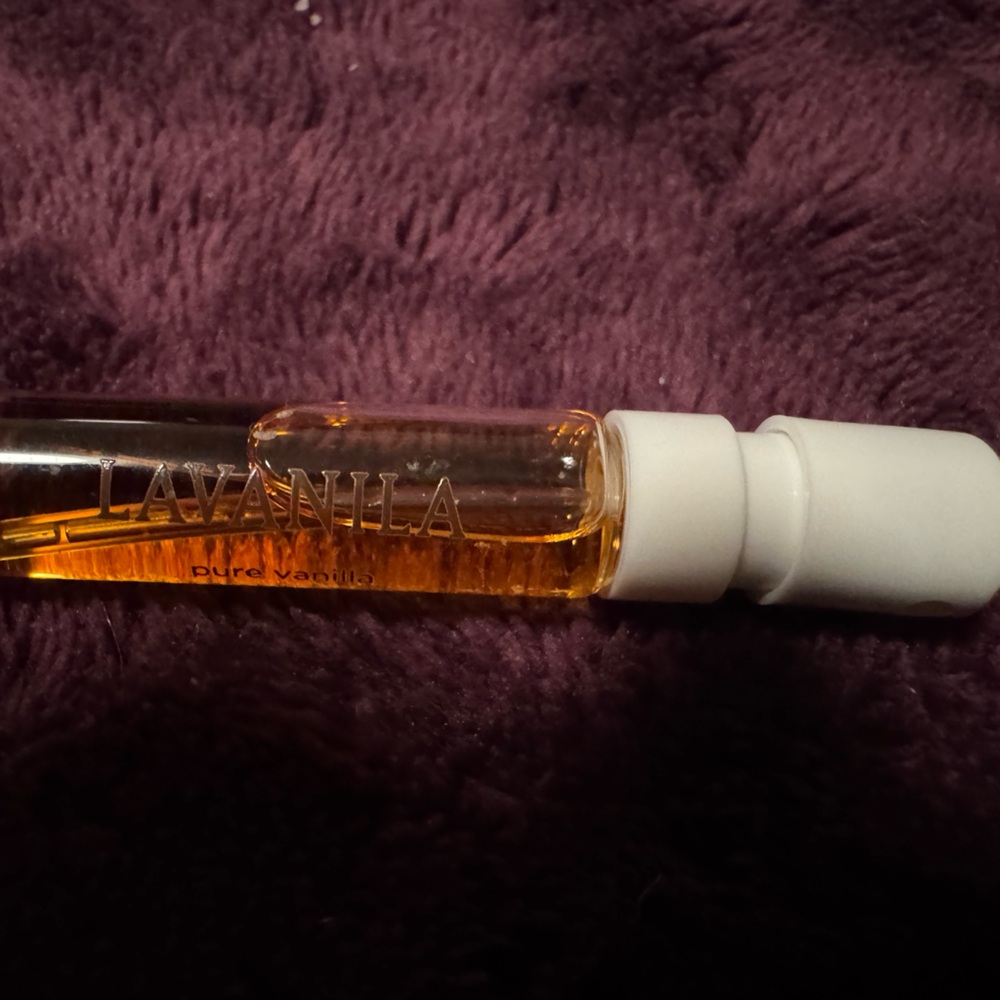 12 new designer fragrance samples - Picture 9 of 14